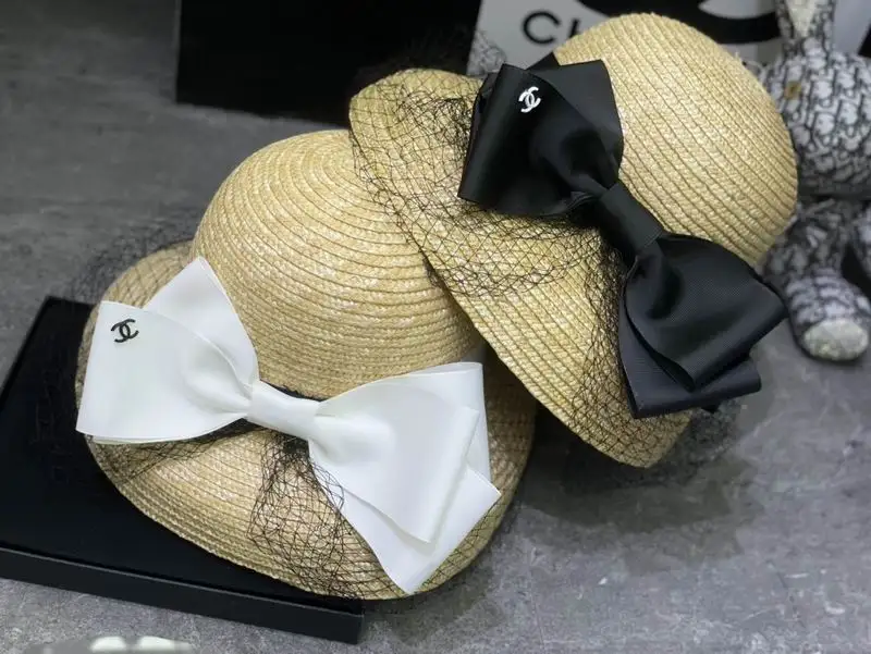 Chanel top hat dx134